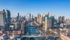 免费成人视频-成人视频的免费资源，网络时代的伦理与法律边界
